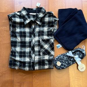 Long night shirt, scarf & cozy socks at NWT
